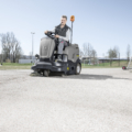 Das Bild zeigt das Produkt Kärcher Aufsitz-Scheuersaugmaschine  KM 90/60 R G.